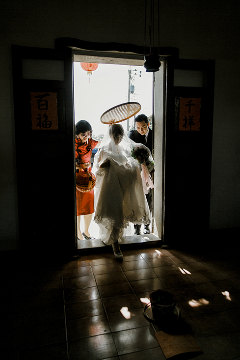 台中婚攝-台中婚禮紀實-台中婚禮紀錄-福容大飯店婚攝-婚攝推薦-迎娶 踩瓦片