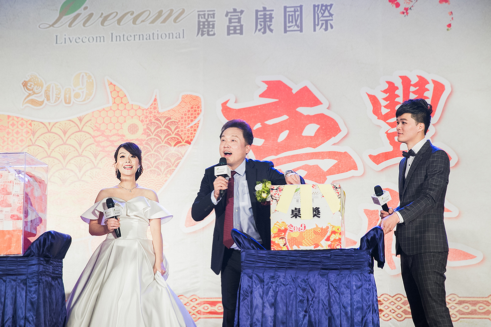 尾牙拍攝-活動紀錄-商業攝影-歌手演唱