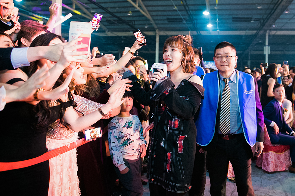 尾牙拍攝-歌手演唱-鐵肺女王-李佳薇